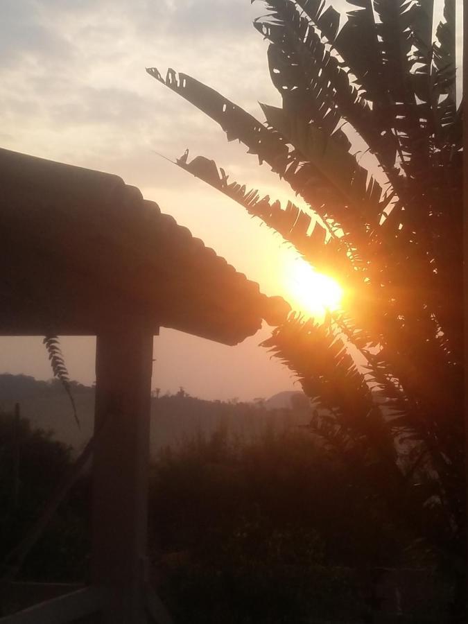 Pousada Cantinho De Deus กงแซร์วาตอเรีย ภายนอก รูปภาพ
