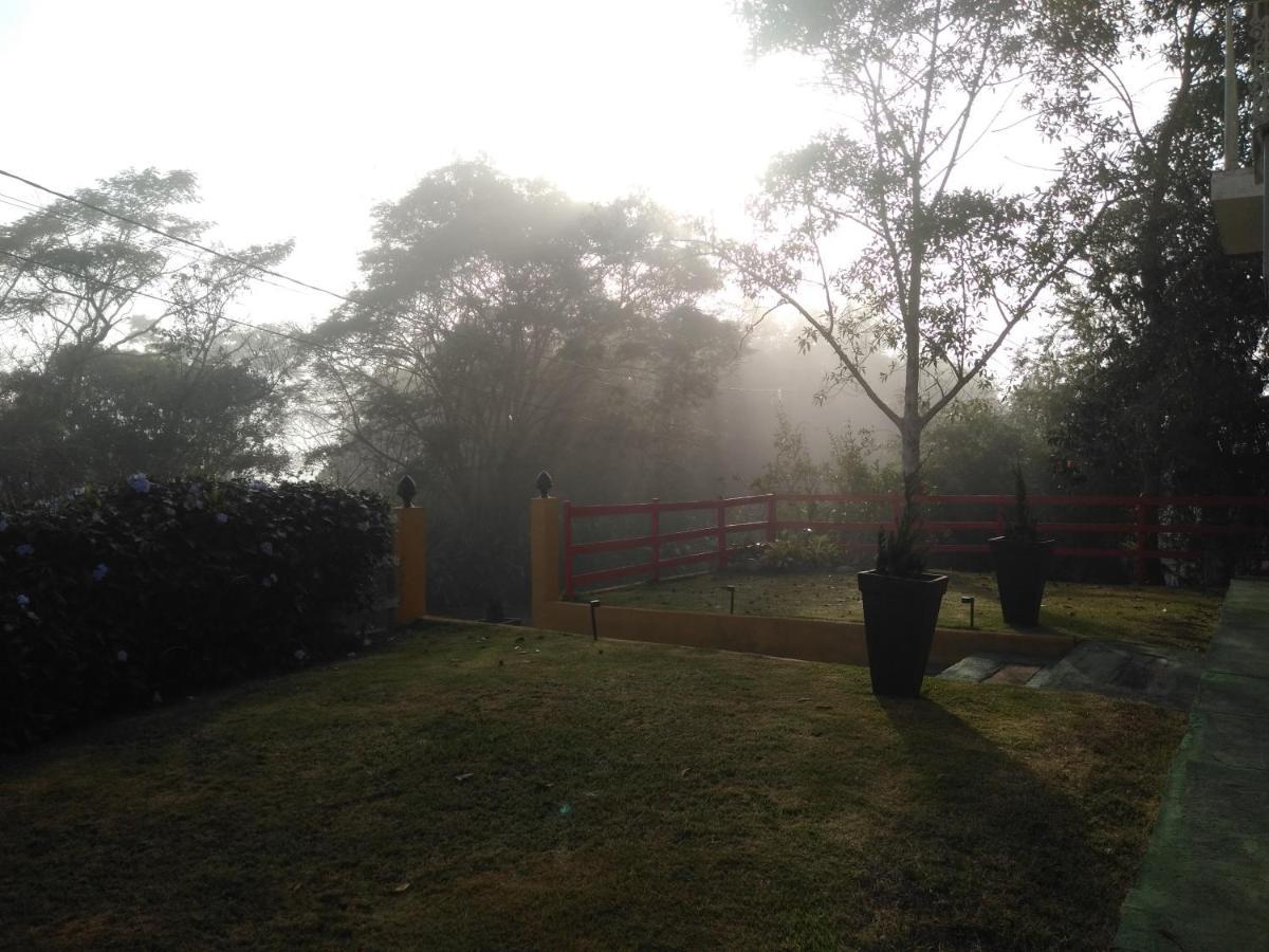 Pousada Cantinho De Deus กงแซร์วาตอเรีย ภายนอก รูปภาพ